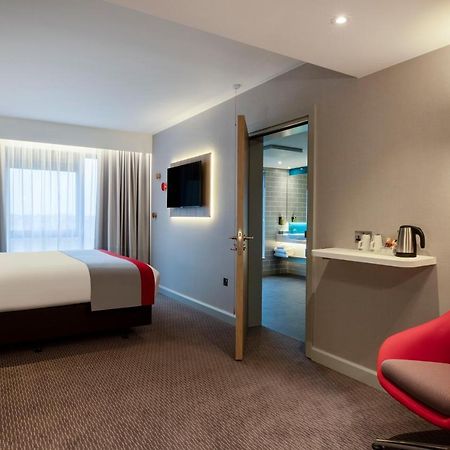 Holiday Inn Express Cambridge West - Cambourne By Ihg Kültér fotó