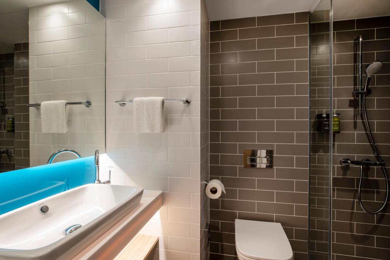Holiday Inn Express Cambridge West - Cambourne By Ihg Kültér fotó