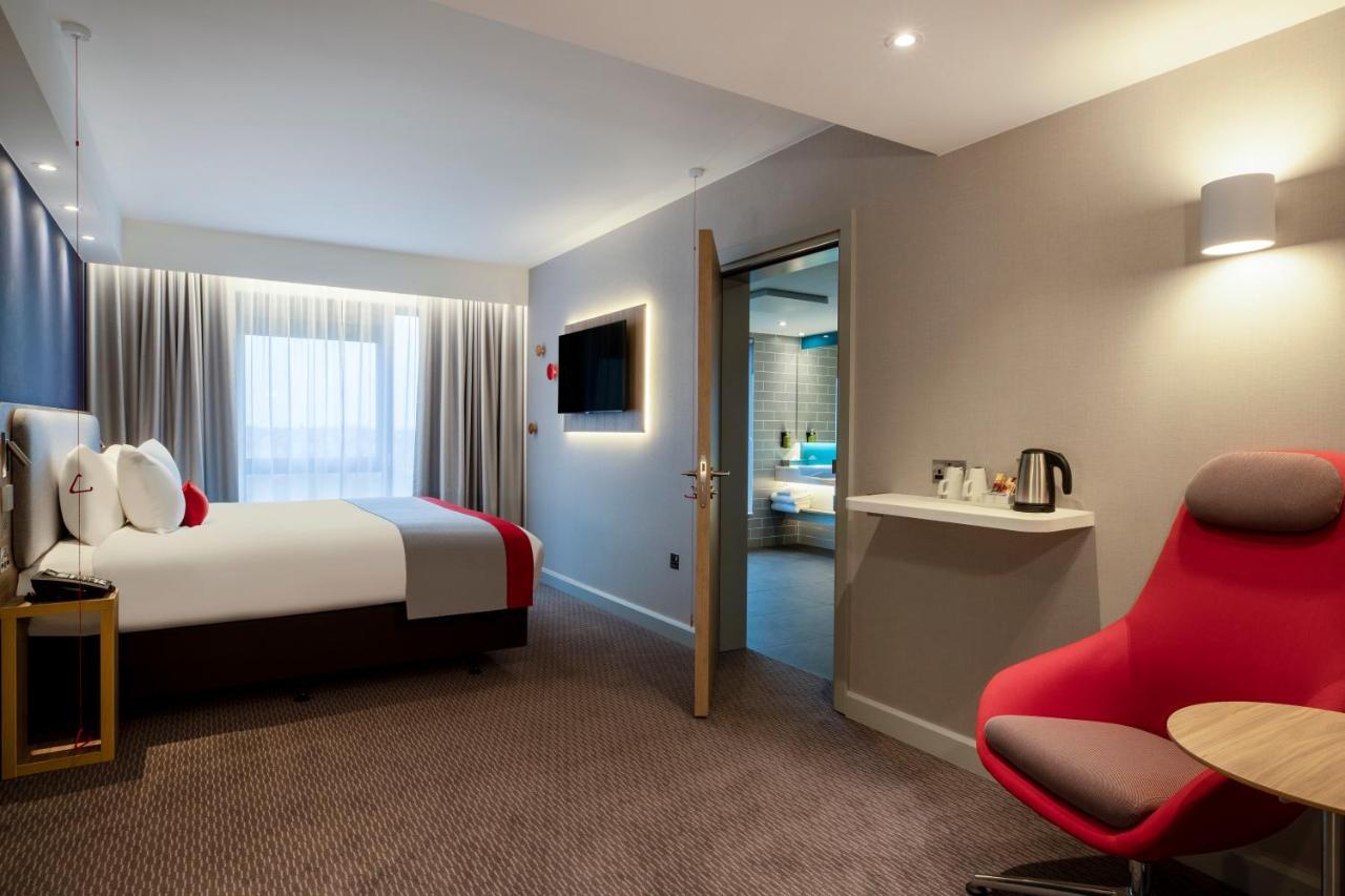 Holiday Inn Express Cambridge West - Cambourne By Ihg Kültér fotó