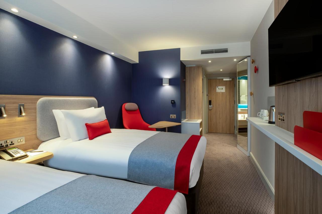 Holiday Inn Express Cambridge West - Cambourne By Ihg Kültér fotó