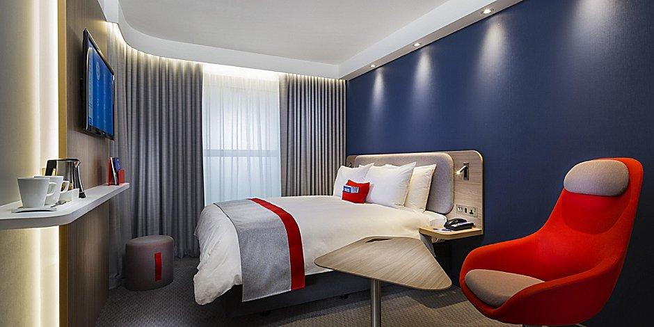 Holiday Inn Express Cambridge West - Cambourne By Ihg Kültér fotó